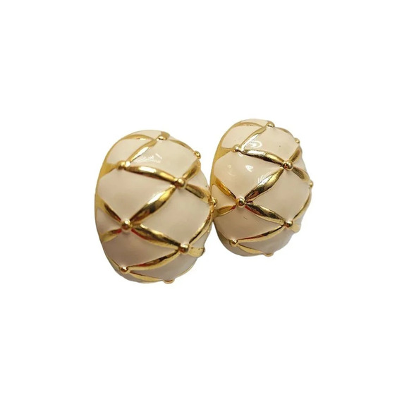 Joan Rivers Oval Shaped Cream Enamel Earrings Clip on Gold Tone Vintage - Picture 2 of 6